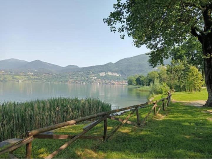 J&C House -Lake Bosisio Bosisio Parini Extérieur photo